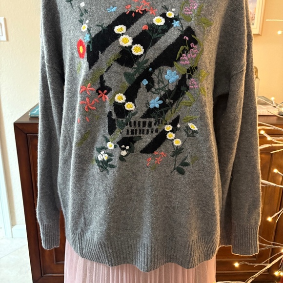 Skull Cashmere Grey Floral Embroidered Sweater — L — 100% Cashmere Statement Kni - Picture 5 of 7